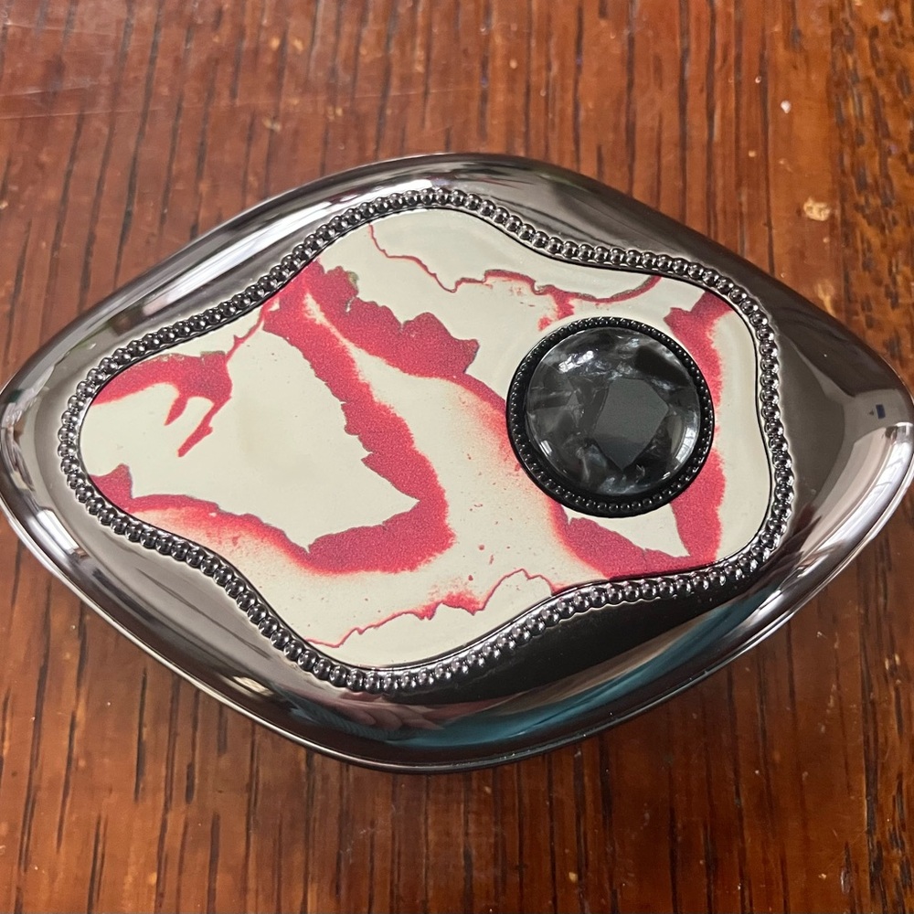 Girlcult eyeshadow quad